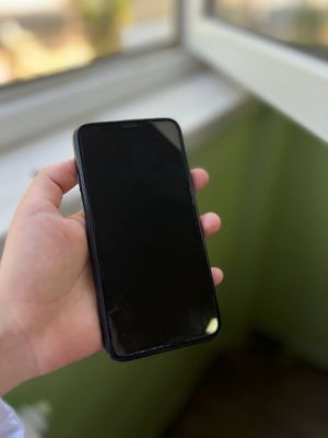 Iphone 11 pro 64gb xalati yaxshi qirilgan chaqalari yoq