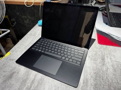 Продается ноутбук Surface Laptop 4
