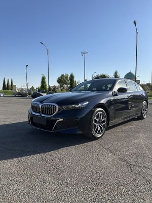 BMW I5 40L 2025 йил янги. Дор опциялари бор. нотариусга тайёр