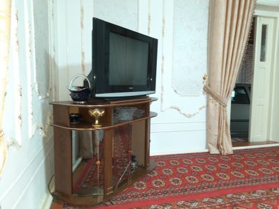 Yangi televizor sotiladi ROISON