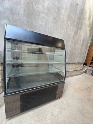 Srochna sotiladi xoladilni xalti ideal kop ishlamagan