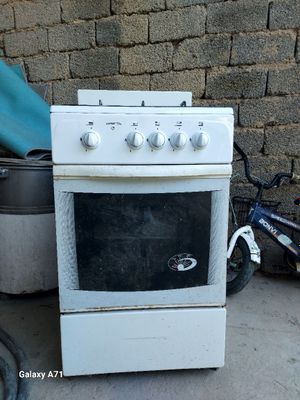 Gaz plita sotiladi GRETA