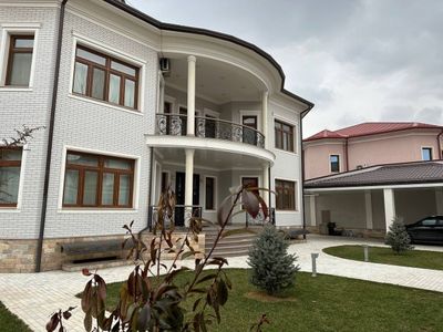 Шикарный Вилла срочно Сдаётся, 15 соток Бассейн охрана 24/7