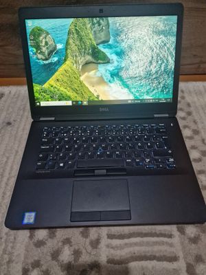 Dell Latitude E7470 Core i5-6300u operativka 8gb hotira 256gb ssd