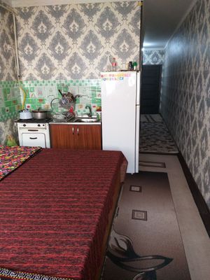 Uy sotiladi Yashnobod tumani shumlskiy garadok murgob kochasi