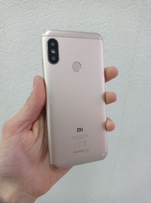 Redmi 6 Pro 4/64gb sotiladi