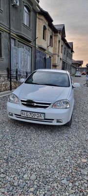 Продаётся Chevrolet Lacetti 2013г.