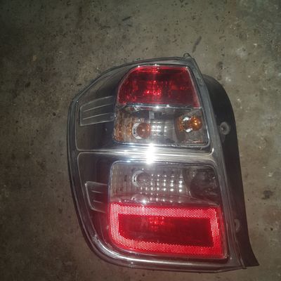 Kobalt orqa chap taraf fara sotiladi