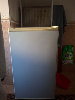 Холодильник 1 йил ишлатилган