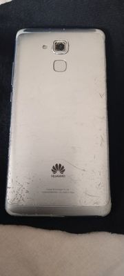 Huawei telefoni sotiladi