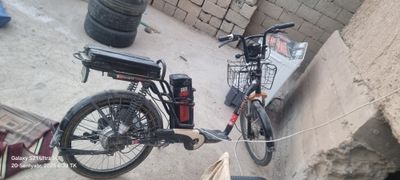 Skuter sotiladi 1 ml
