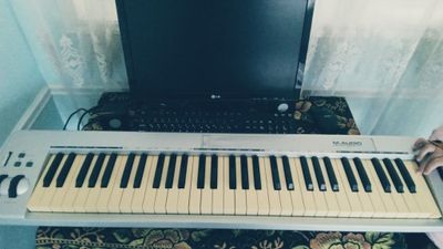M audio midi klavish