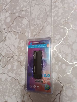 Продам USB накопитель