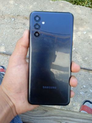 Samsung Galaxy M13