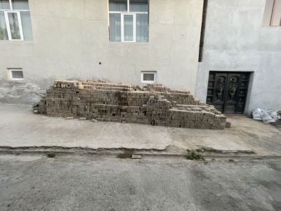Никалай пиших гишт