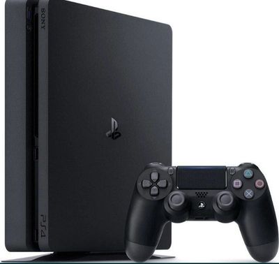 Playstation 4 sotiladi