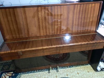 продаётся пианино,  состояние отличное