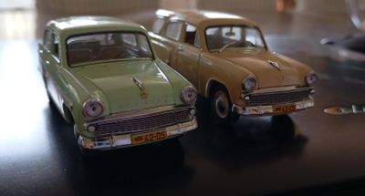 :{Москвич -407-423}: Ist models 1:43 масштаб Коллекционное модель