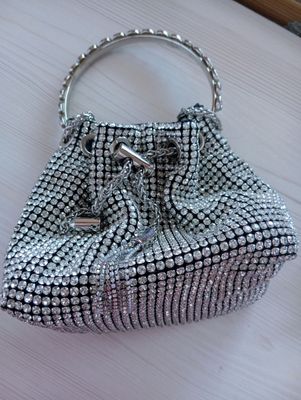 Toʻy v ziyofatlar uchun nafis sumka