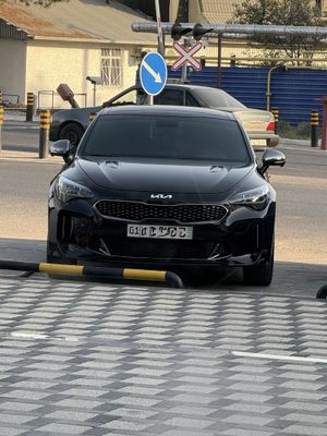 Kia stinger 2023 sotiladi