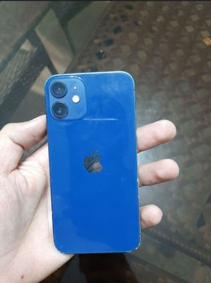 Xs narxida iphone 12 mini holati oʻrtacha aybi chaqa chuqalari