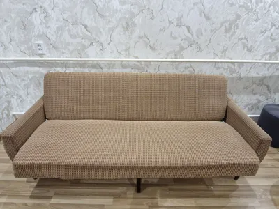 Диван мягкий, в хорошем состоянии.