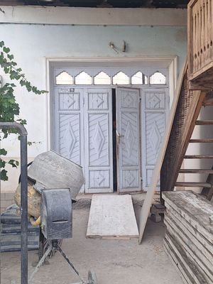 taxtadan yazalgan darvoza sotiladi narxi kelishiladi