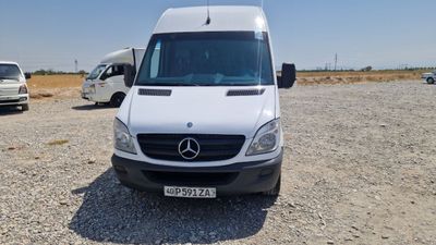 Sprinter 2010 yil 104 mator xolati tiniq 4ta gaz balonlari yangi