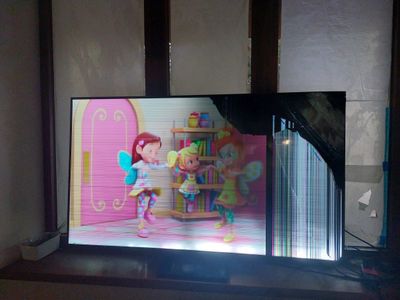 Теливизор Samsung сматр тв, на запчасти
