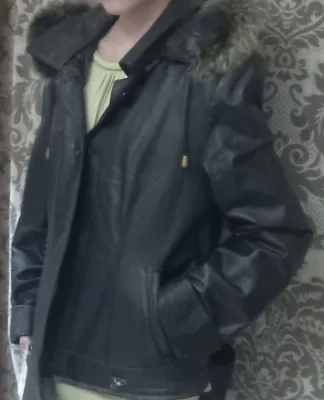 Кожанный куртка,размер 48.Янгидай турибди