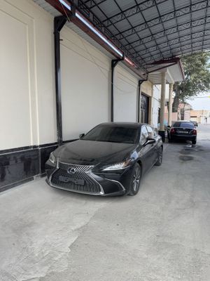 Lexus ES300H 2020