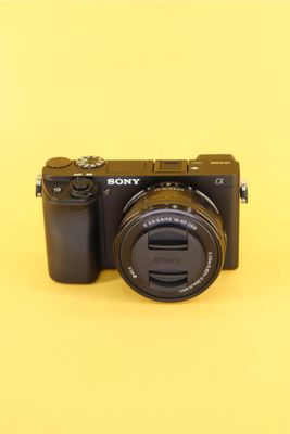 Sony a6400 16—50mm yengide. Пробег 194шт