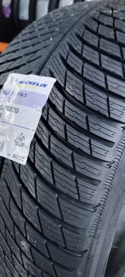 MICHELIN PILOT ALPIN 5. Made in Ispaniya.