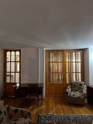 Аренда Новомосковская 2в3/2/4. 400$