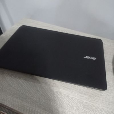 Acer noutbuk sot