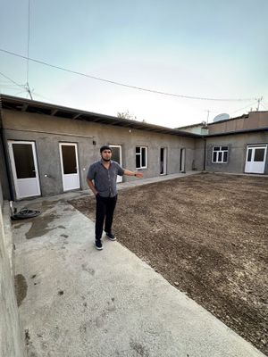 Chorsuda 3 sotixli hovlimiz sotiladi