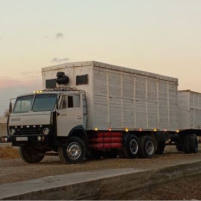 KAMAZ prisep bilan birga