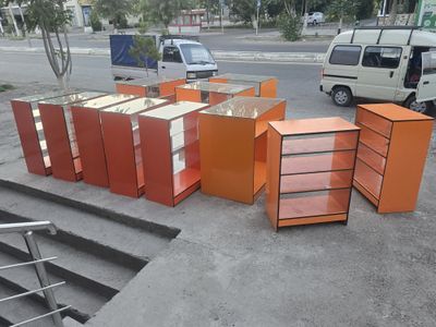Magazin uchun mebel