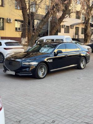 Продается Genesis G90