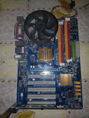 Motherboard + CPU + Cooler (Gigabyte GA-8I945P-S3 + eski Intel CPU)