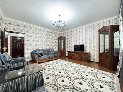 Сдаётся 2х комнатная квартира в центре города