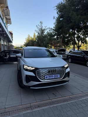 Audi Q4 40 e-tron S line