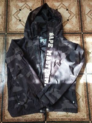 ветровка от бренда bape