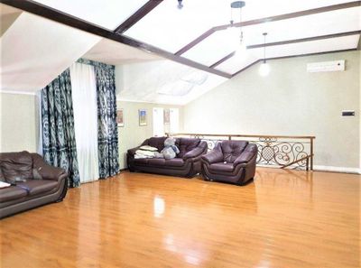 Сдаётся таунхаус яккасарой Раккат 475м² комн 7