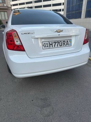Автомобиль Gentra