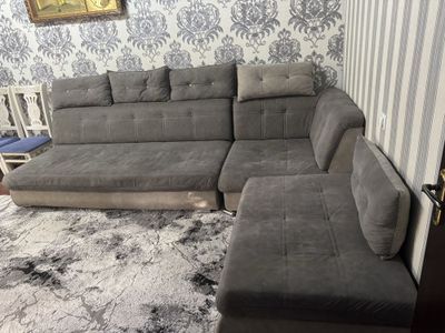 Divan ugalok myagkiy holati yaxwi
