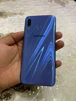 Samsung A30 sotiladi