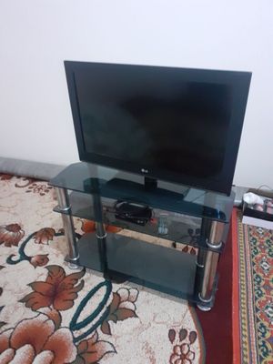 Телевизор+ Подставка+Тюнер, сатылады