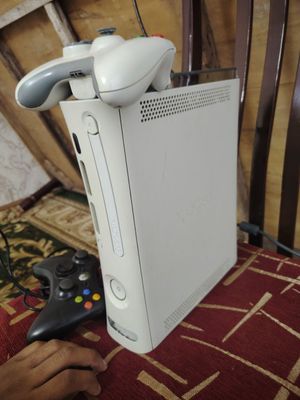Xbox 360 slim 512 gb