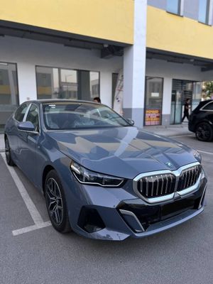 BMW i5 35L full poket